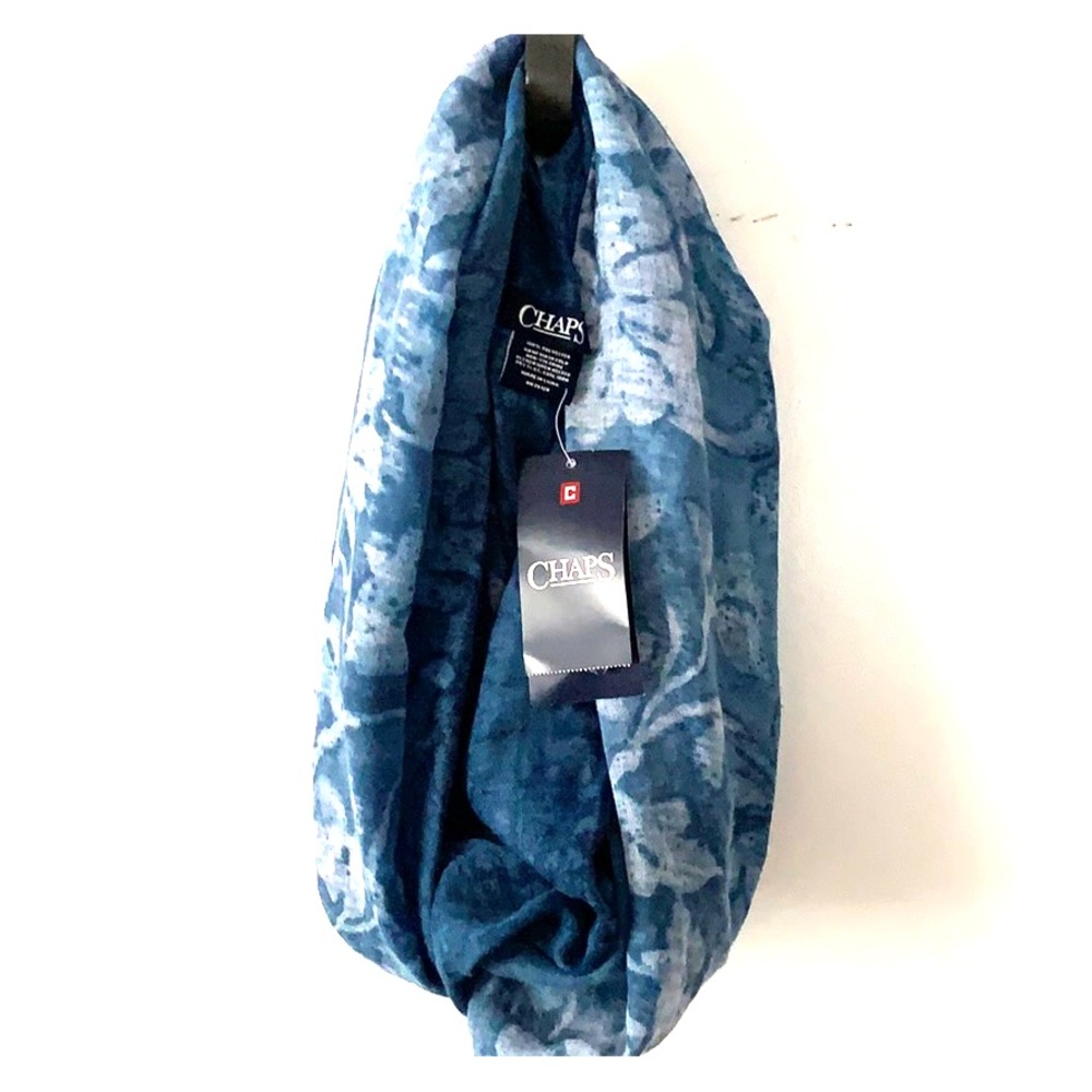 CHAPS scarf